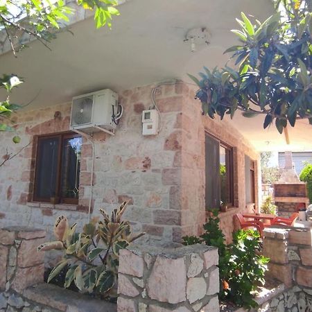 Altin Skrapari Guesthouse คซามิล ภายนอก รูปภาพ