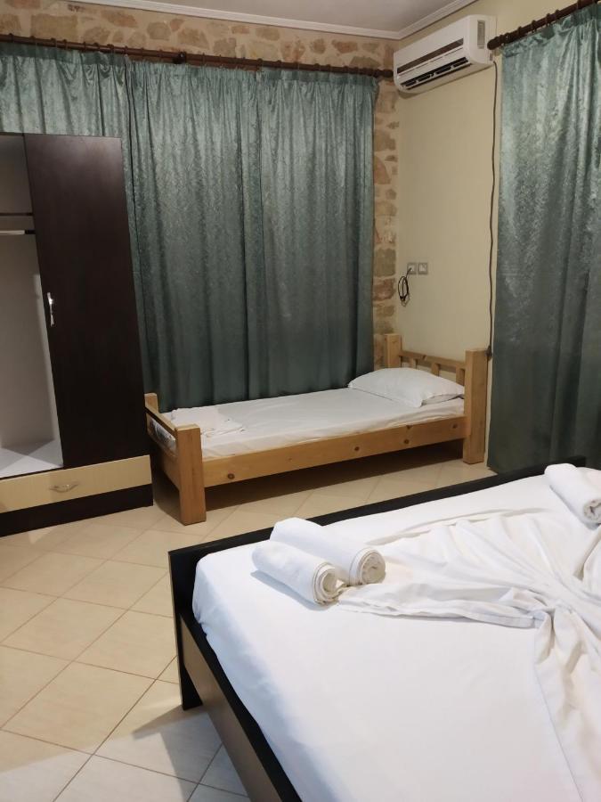 Altin Skrapari Guesthouse คซามิล ภายนอก รูปภาพ
