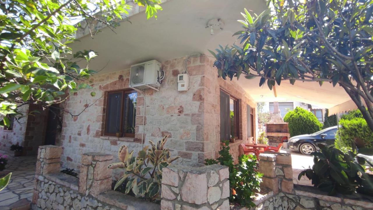 Altin Skrapari Guesthouse คซามิล ภายนอก รูปภาพ