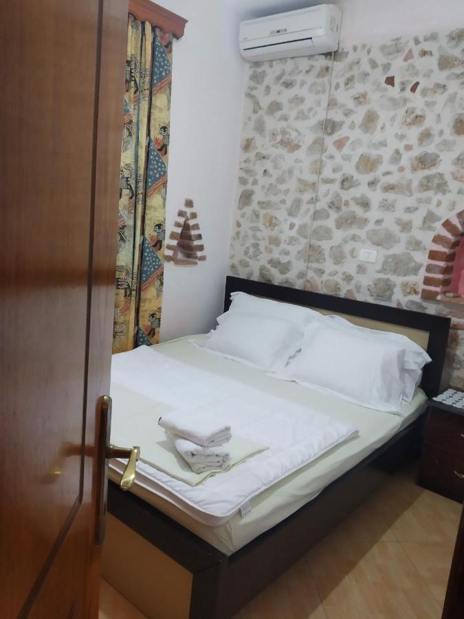Altin Skrapari Guesthouse คซามิล ภายนอก รูปภาพ
