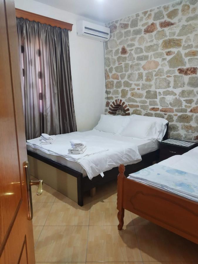 Altin Skrapari Guesthouse คซามิล ภายนอก รูปภาพ