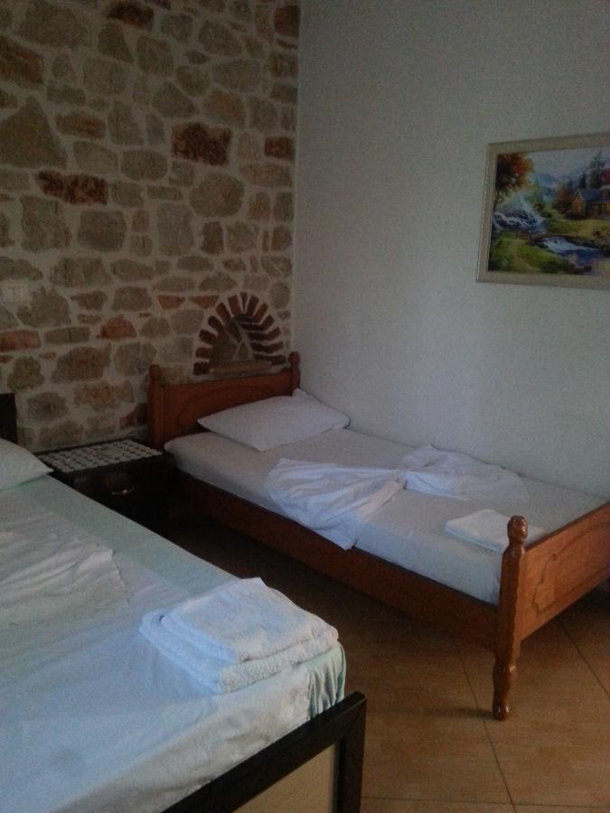 Altin Skrapari Guesthouse คซามิล ภายนอก รูปภาพ