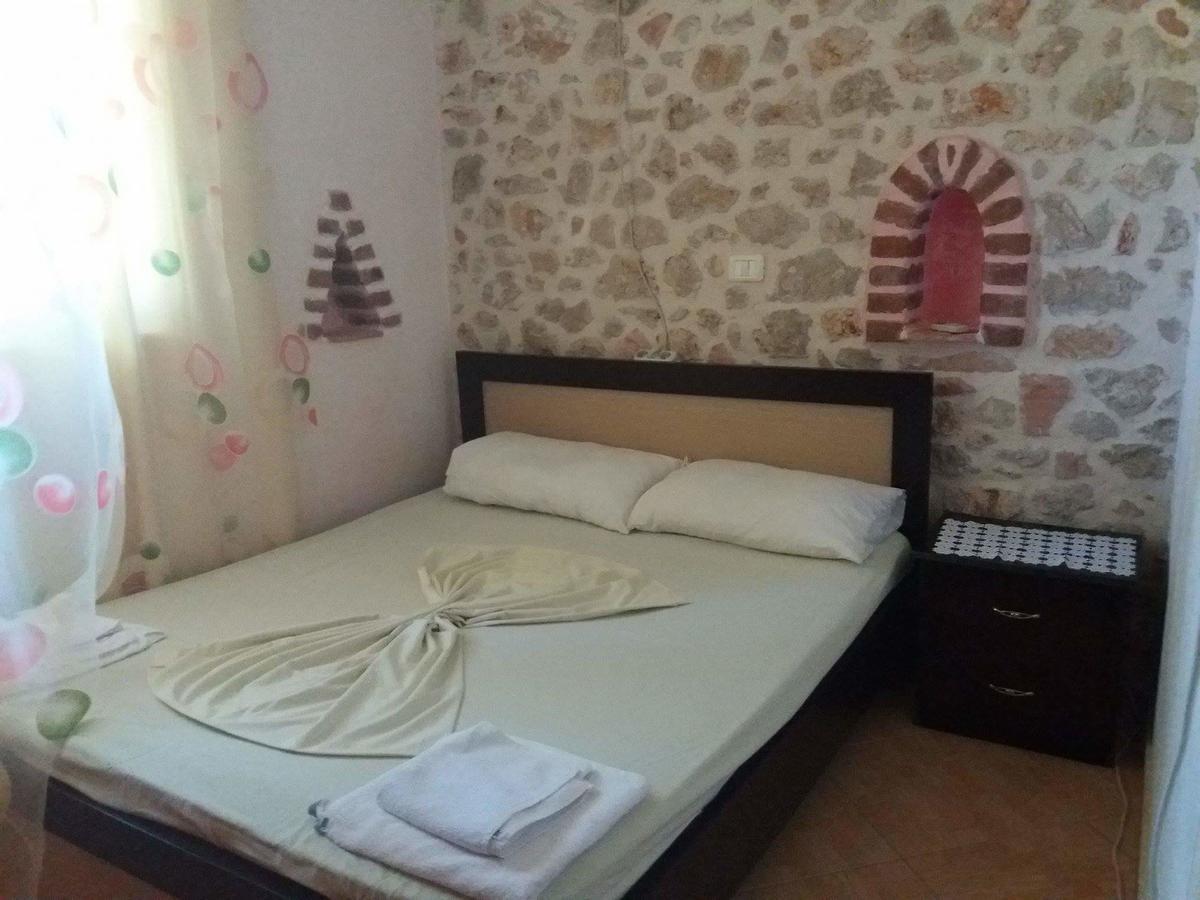 Altin Skrapari Guesthouse คซามิล ภายนอก รูปภาพ