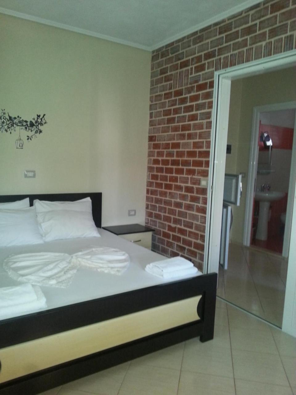 Altin Skrapari Guesthouse คซามิล ภายนอก รูปภาพ
